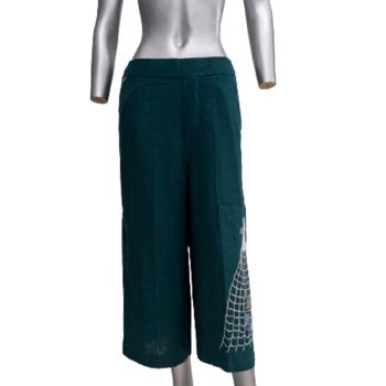 ชุดสุภาพสตรีผลิตจากผ้าใยกัญชง กางเกง 8 ส่วนยางยืด